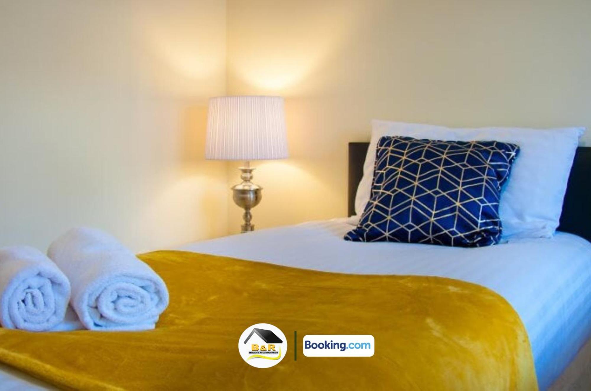 3 Bedroom House By B And R Serviced Accommodation Amesbury With Super Fast Wi-Fi 145Mbps Eksteriør bilde