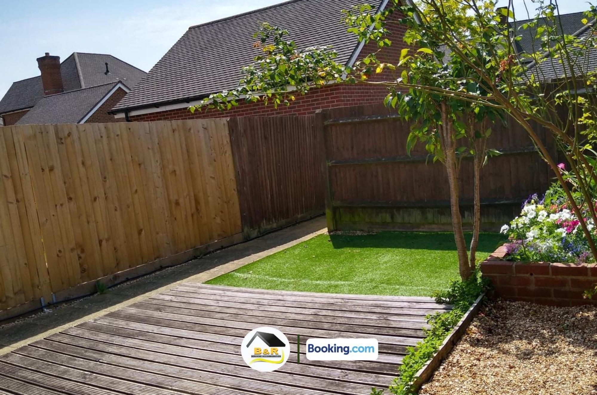 3 Bedroom House By B And R Serviced Accommodation Amesbury With Super Fast Wi-Fi 145Mbps Eksteriør bilde