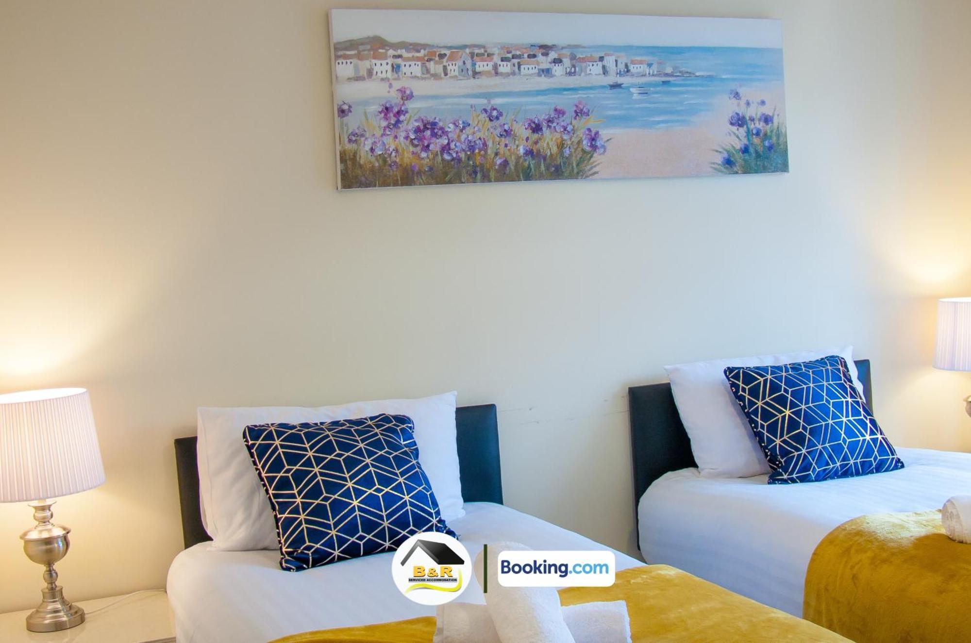 3 Bedroom House By B And R Serviced Accommodation Amesbury With Super Fast Wi-Fi 145Mbps Eksteriør bilde